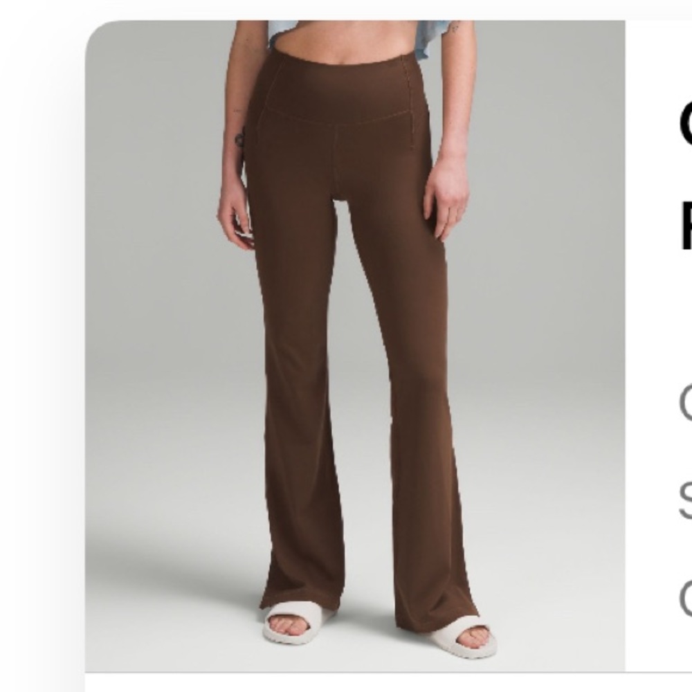 Groove High-Rise Split-Hem
Flared Pant *Nulu